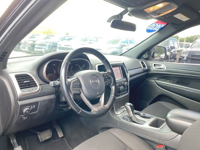 2020 Jeep Grand Cherokee Laredo E