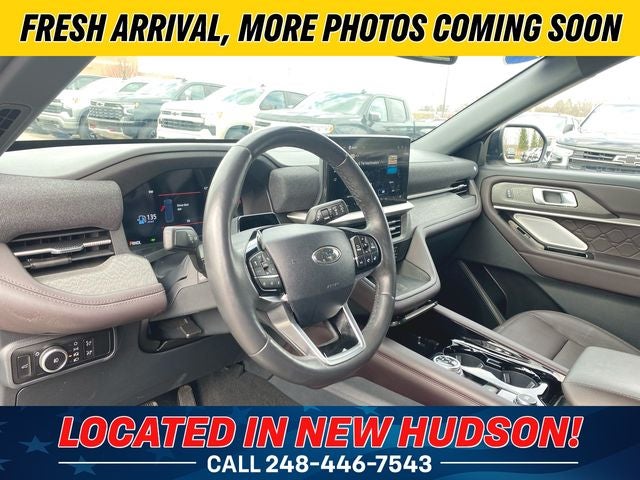 2025 Ford Explorer Platinum