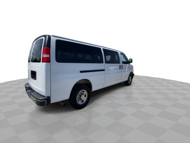 2025 Chevrolet Express 3500 LT Passenger