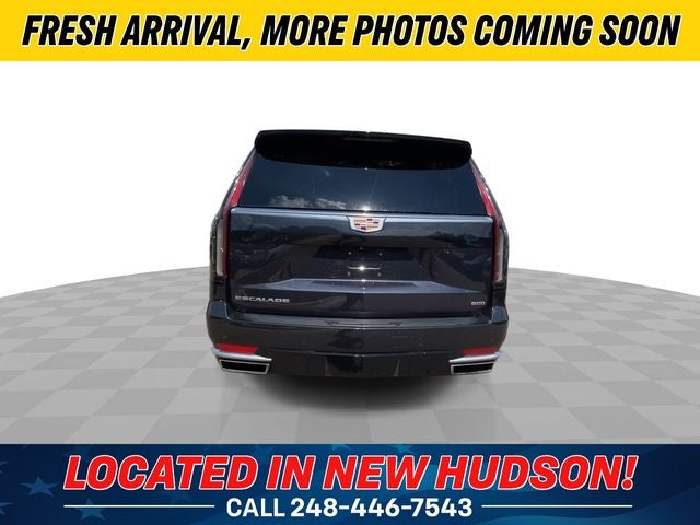 2022 Cadillac Escalade ESV Premium