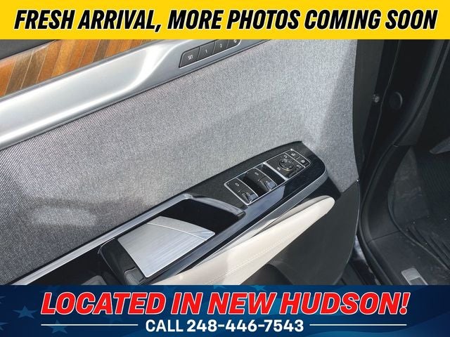 2025 Cadillac Escalade ESV Sport Platinum