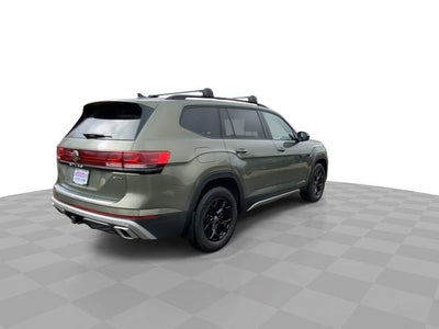 2024 Volkswagen Atlas 2.0T Peak Edition SEL