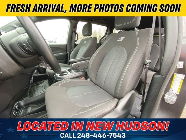 2021 Chrysler Pacifica Touring