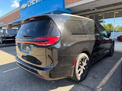 2025 Chrysler Pacifica Limited