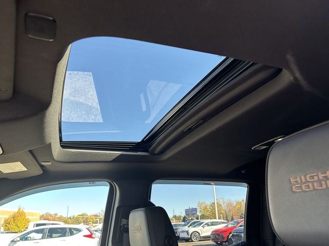 2022 Chevrolet Silverado 1500 High Country