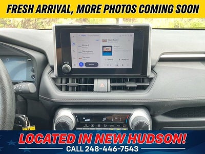 2025 Toyota RAV4 LE