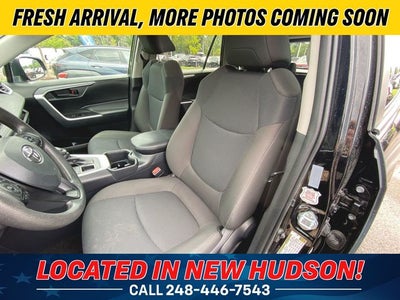 2025 Toyota RAV4 LE