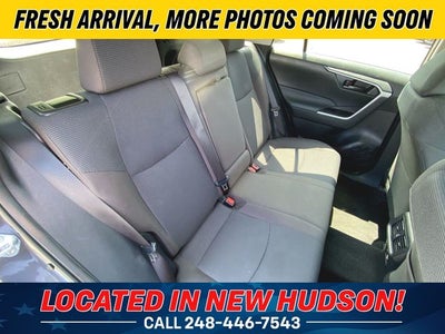 2025 Toyota RAV4 LE