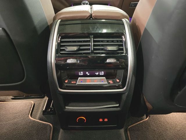 2020 BMW X7 M50i