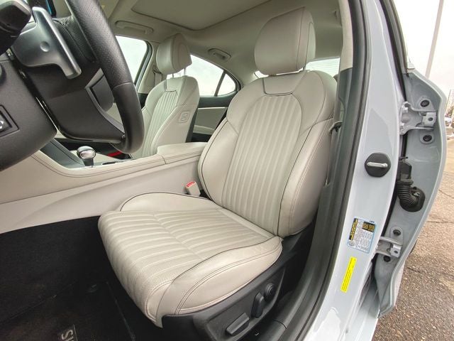 2021 Genesis G70 2.0T