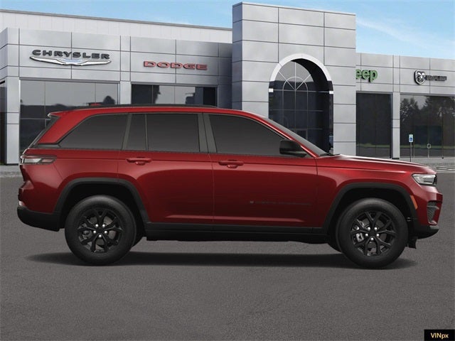 2025 Jeep Grand Cherokee Laredo