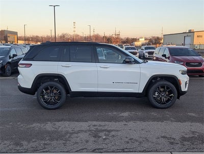 2025 Jeep Grand Cherokee GRAND CHEROKEE LIMITED 4X4