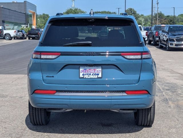 2026 Jeep Grand Cherokee Limited Reserve