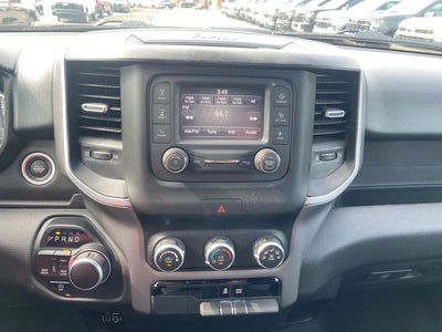 2023 RAM 1500 Big Horn Crew Cab 4x4 5'7' Box