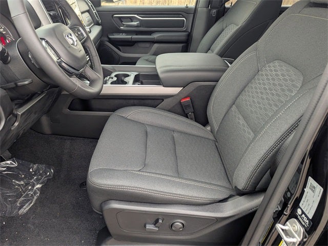 2025 RAM 1500 RAM 1500 BIG HORN CREW CAB 4X4 5'7' BOX