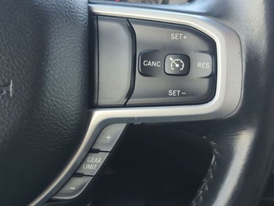 2020 RAM 1500 Big Horn Crew Cab 4x4 5'7' Box