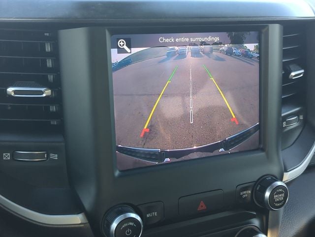 2020 RAM 1500 Big Horn Crew Cab 4x4 5'7' Box