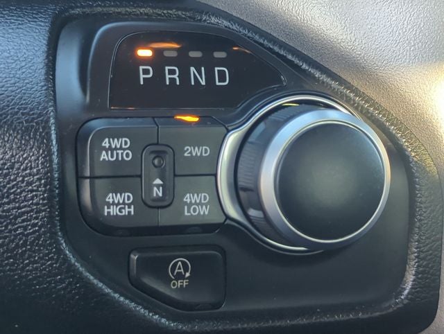 2020 RAM 1500 Big Horn Crew Cab 4x4 5'7' Box