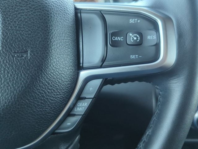 2024 RAM 1500 Big Horn Crew Cab 4x4 5'7' Box