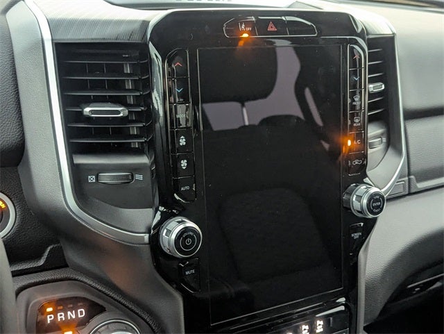 2025 RAM 1500 RAM 1500 BIG HORN CREW CAB 4X4 5'7' BOX