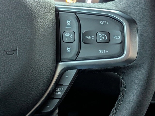 2025 RAM 1500 RAM 1500 BIG HORN CREW CAB 4X4 5'7' BOX