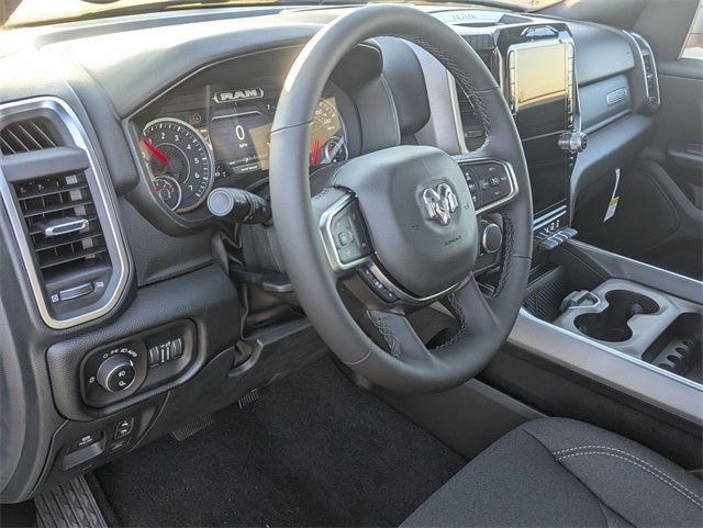 2025 RAM 1500 RAM 1500 BIG HORN CREW CAB 4X4 5'7' BOX