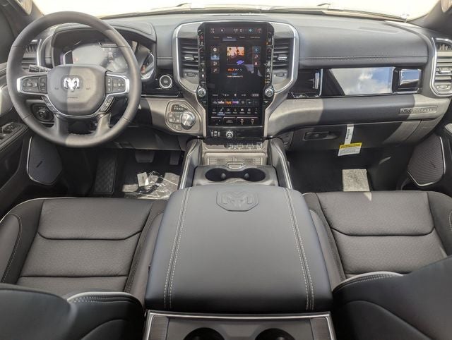 2026 RAM 1500 RAM 1500 LARAMIE CREW CAB 4X4 5'7' BOX