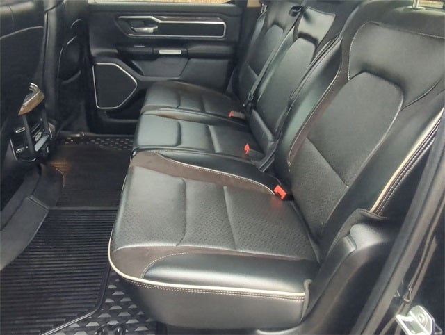 2019 RAM 1500 Laramie Crew Cab 4x4 5'7' Box