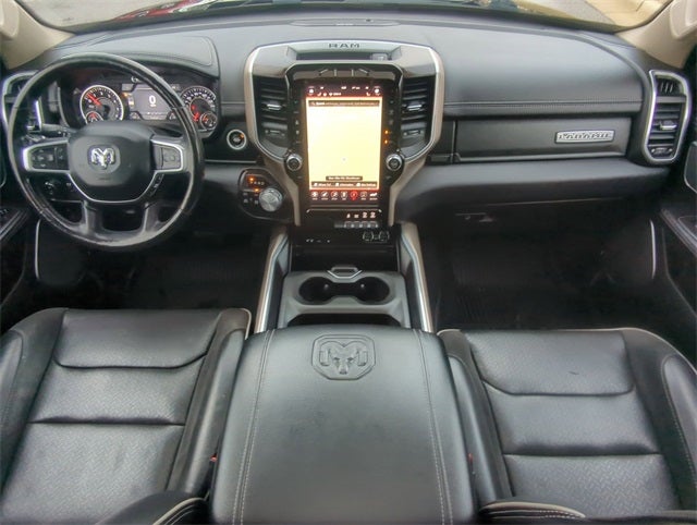 2019 RAM 1500 Laramie Crew Cab 4x4 5'7' Box