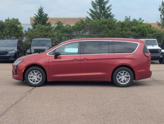 2027 Chrysler Pacifica PACIFICA SELECT