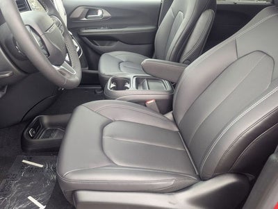2027 Chrysler Pacifica PACIFICA SELECT