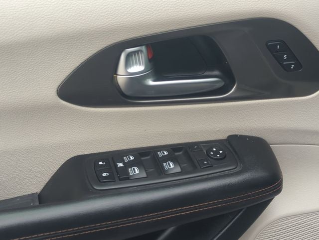 2020 Chrysler Pacifica Touring L Plus