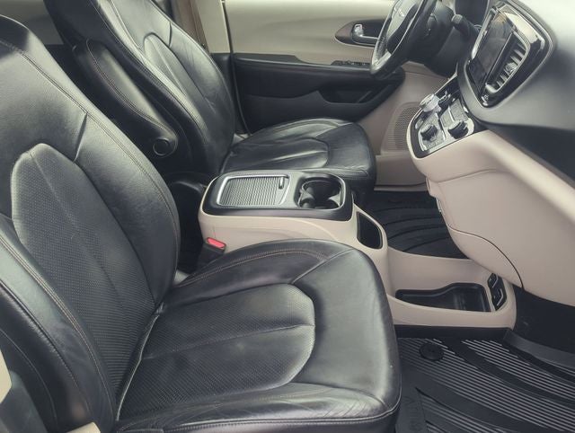 2020 Chrysler Pacifica Touring L Plus