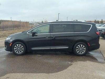 2020 Chrysler Pacifica Touring L Plus