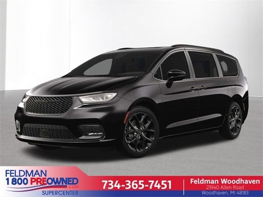 2023 Chrysler Pacifica Limited in Woodhaven, MI - Feldman Chrysler Dodge Jeep Ram Auto Group