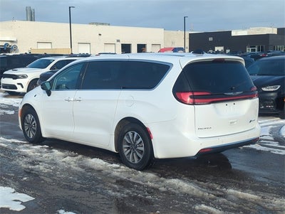 2024 Chrysler Pacifica Hybrid Select