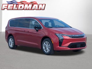 2027 Chrysler Pacifica PACIFICA SELECT AWD