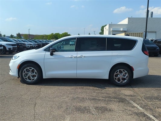 2024 Chrysler Pacifica PACIFICA LIMITED AWD in Woodhaven, MI - Feldman Chrysler Dodge Jeep Ram Auto Group