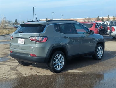 2023 Jeep Compass Latitude Lux FWD