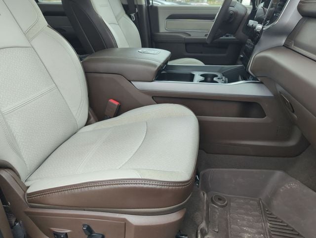 2025 RAM 2500 Laramie Crew Cab 4x4 6'4' Box