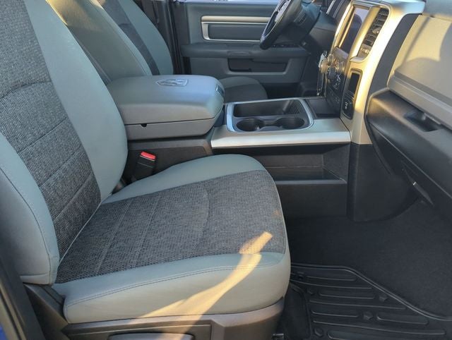 2018 RAM 1500 Big Horn Crew Cab 4x4 5'7' Box
