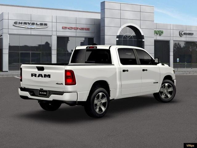 2026 RAM 1500 RAM 1500 EXPRESS CREW CAB 4X4 5'7' BOX