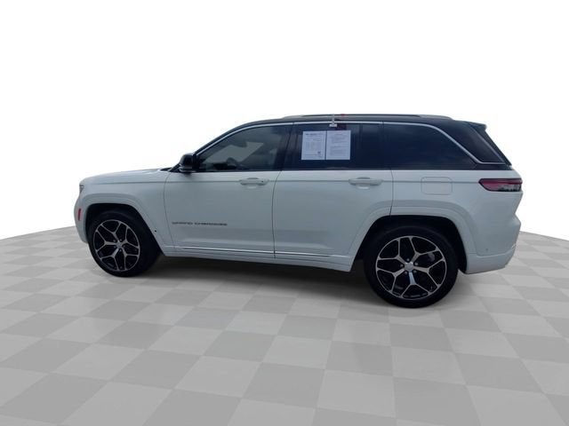 2022 Jeep Grand Cherokee Summit