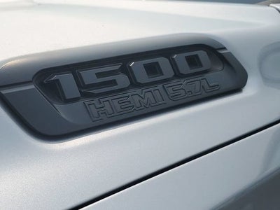 2020 RAM 1500 Big Horn Crew Cab 4x4 5'7" Box