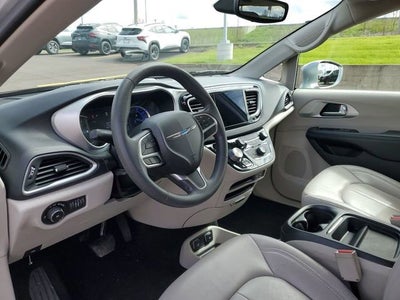 2018 Chrysler Pacifica Hybrid Touring Plus