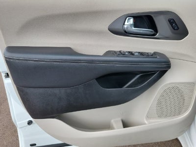 2023 Chrysler Pacifica Touring L AWD