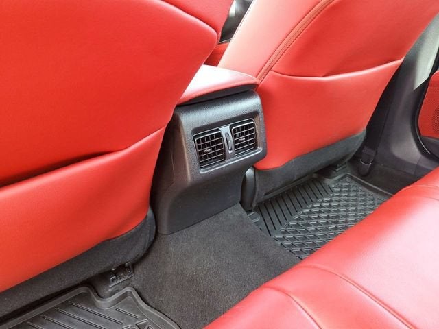 2022 Toyota Camry Hybrid XSE