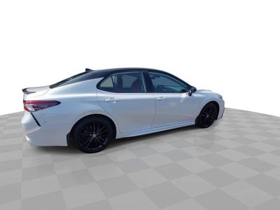 2022 Toyota Camry Hybrid XSE