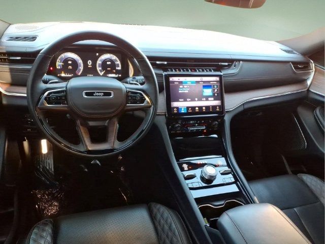 2025 Jeep Grand Cherokee L Summit 4x4
