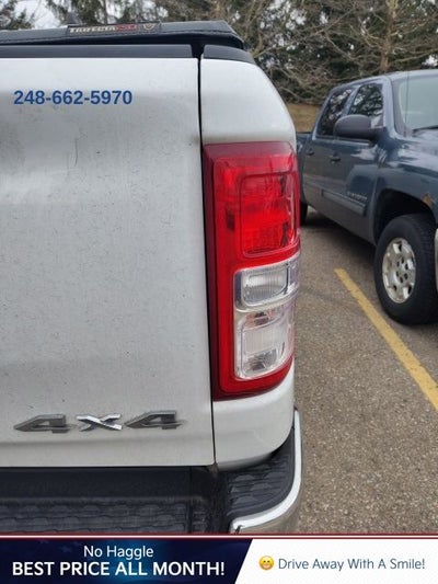 2019 RAM 1500 Big Horn/Lone Star Crew Cab 4x4 5'7" Box